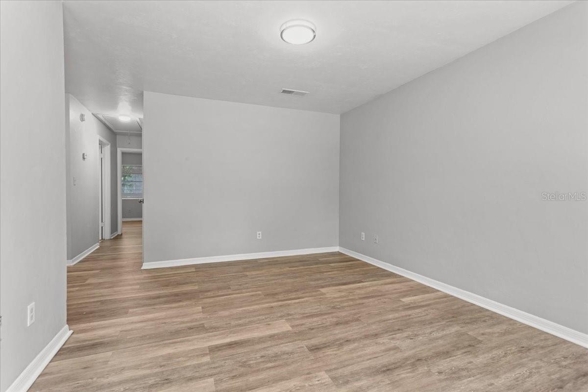 1816 Sw 70th Ter Property Photo 4