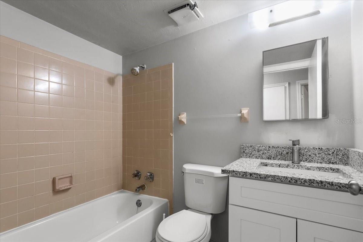 1816 Sw 70th Ter Property Photo 7