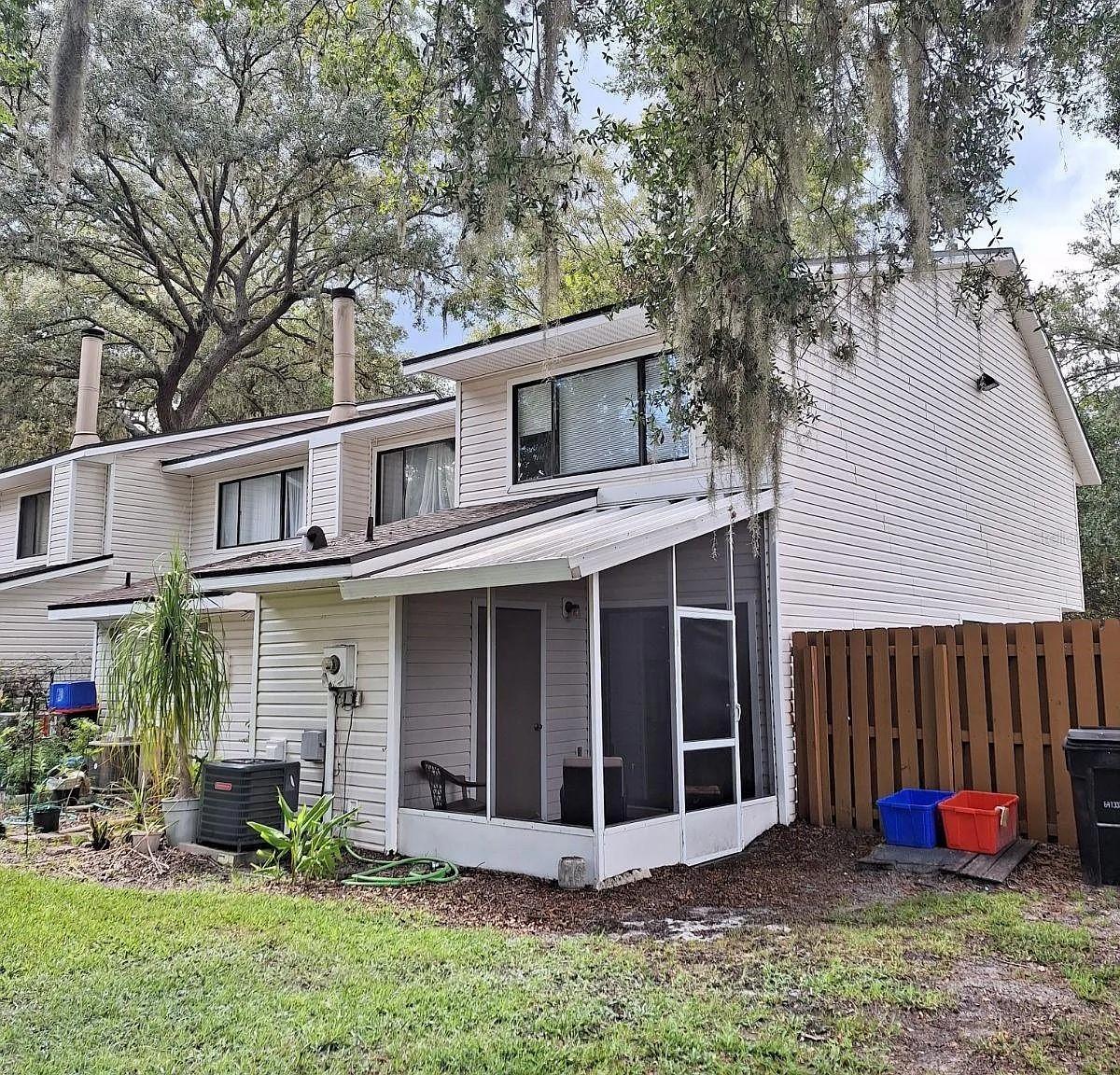 6111 Sw 8th Pl Property Photo 2