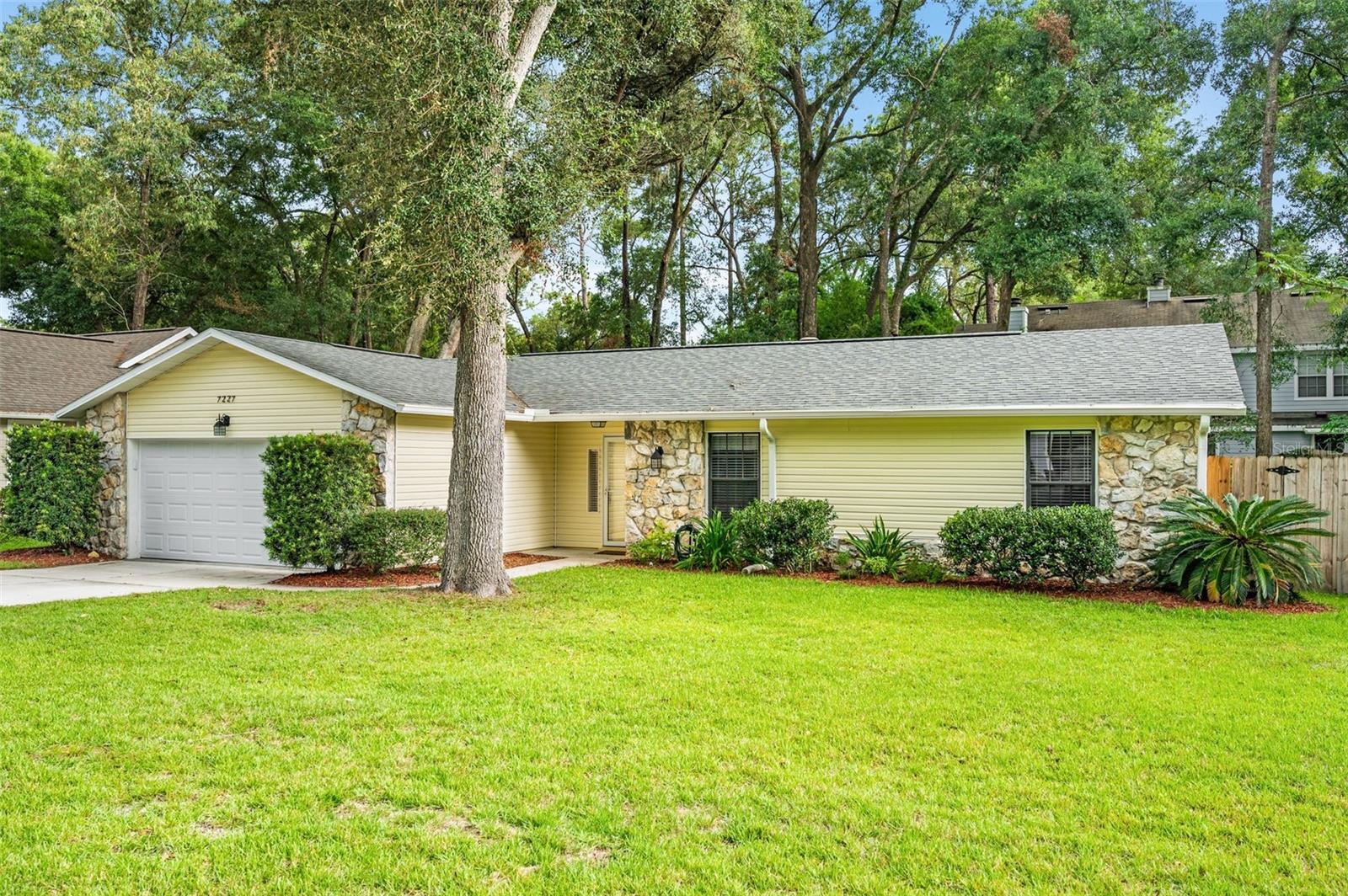 7227 Sw 22 Pl Property Photo 1