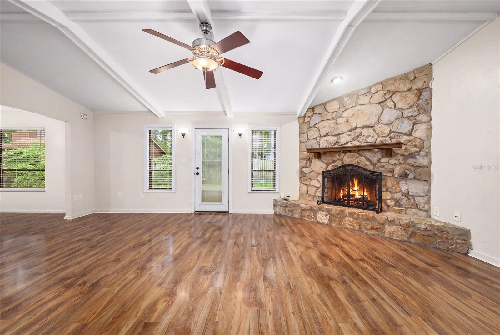 7227 Sw 22 Pl Property Photo 5