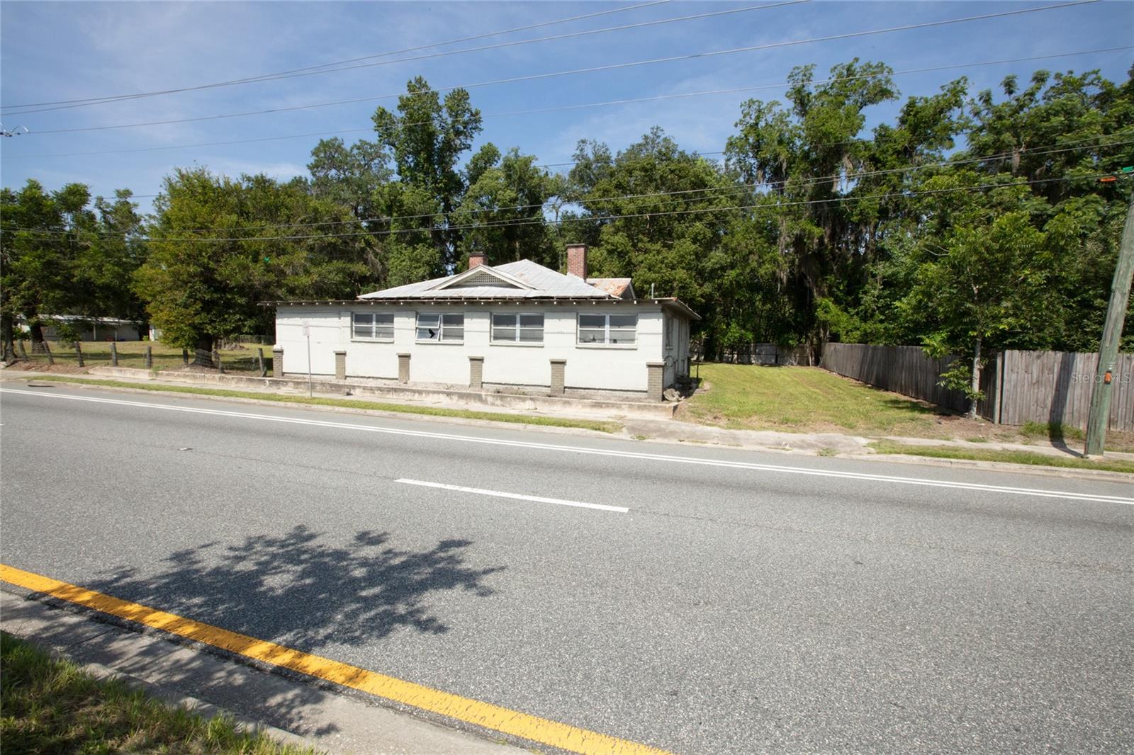 14962 Ne Us Highway 301 Property Photo 1