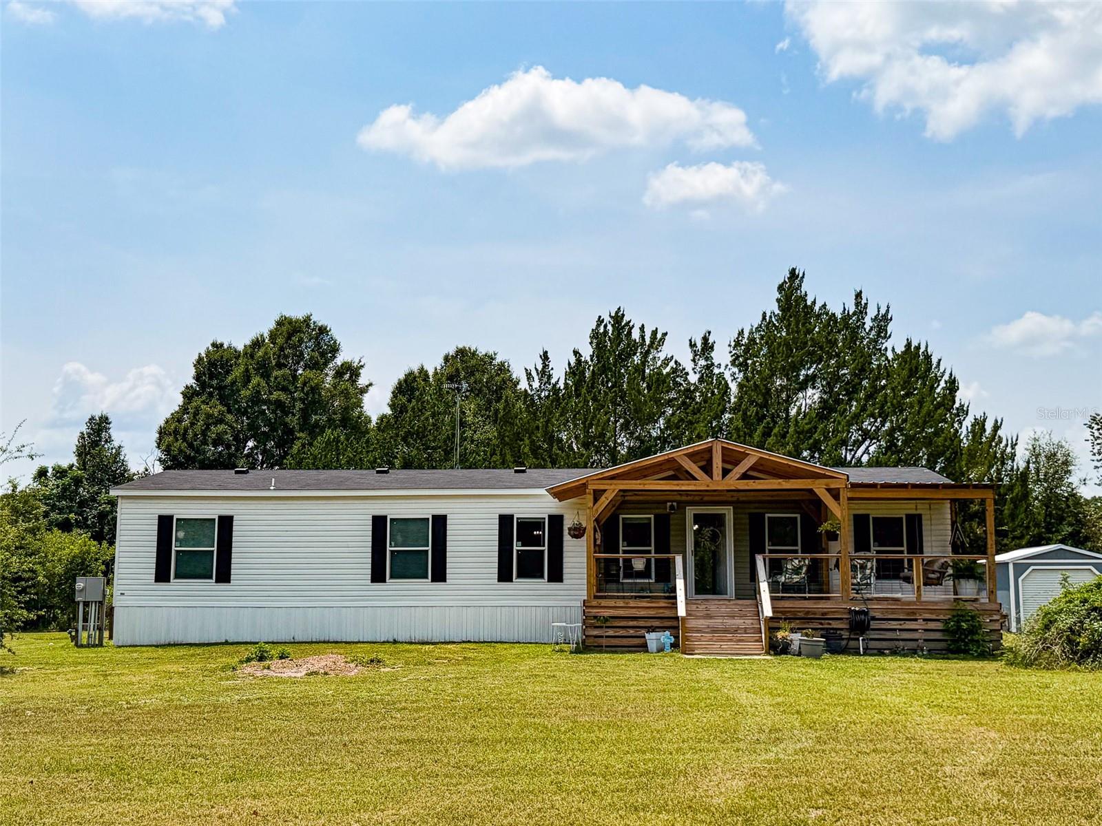 330 SW CHALET TER