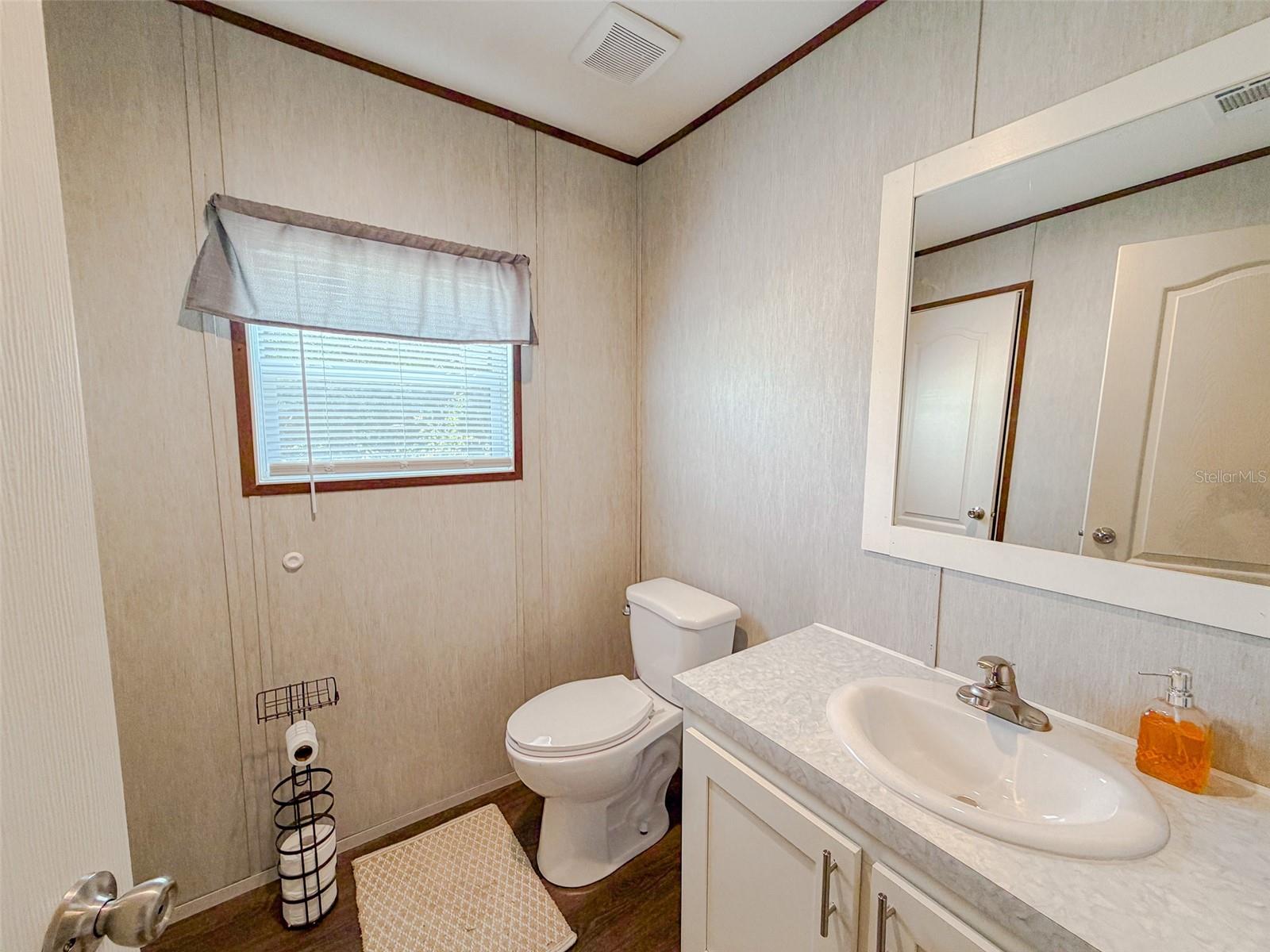 330 Sw Chalet Ter Property Photo 23