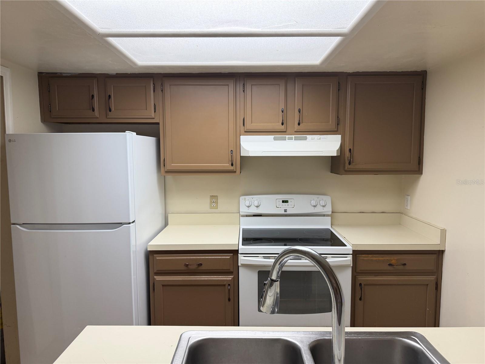 900 Sw 62nd Blvd #g41 Property Photo 5