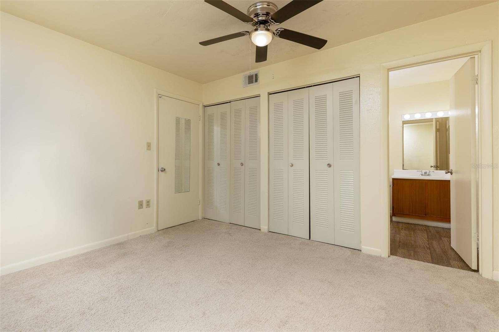 83 Se 16th Ave #e303 Property Photo 12
