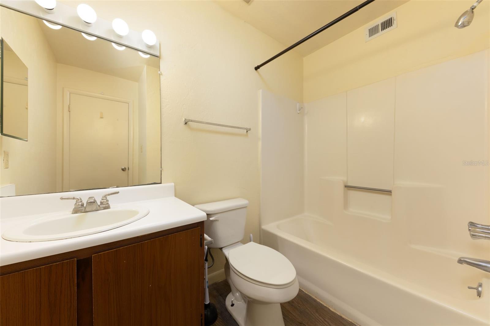 83 Se 16th Ave #e303 Property Photo 16