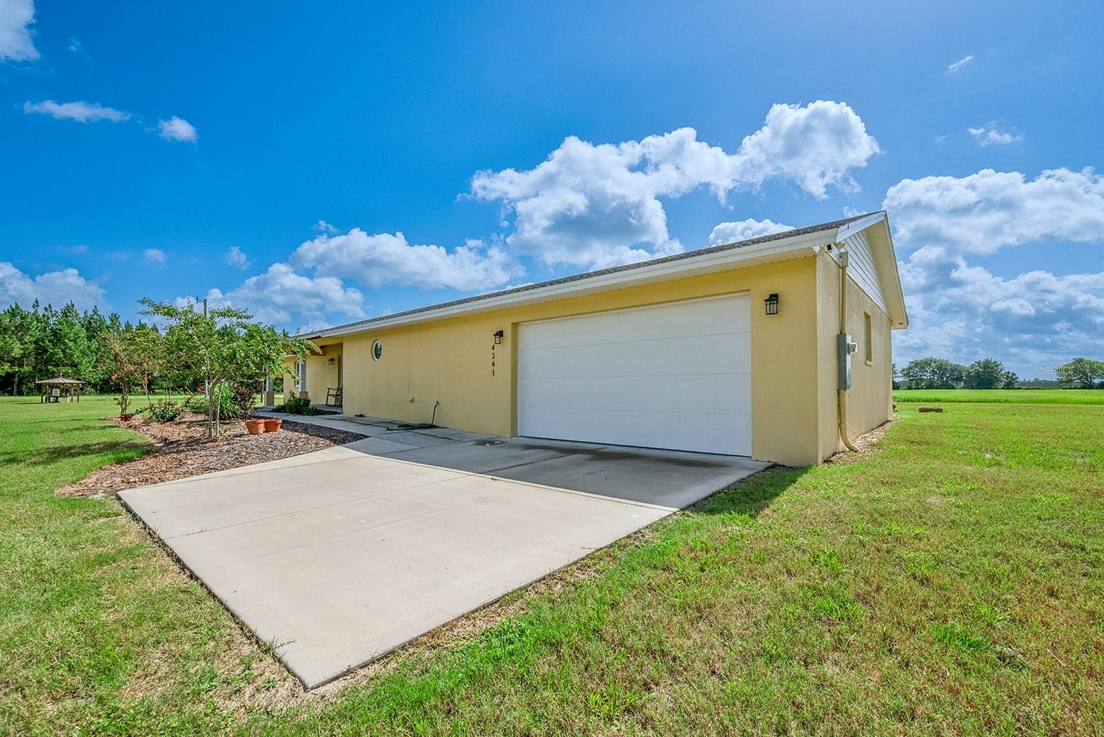 4261 Nw 57th Ct Property Photo 9