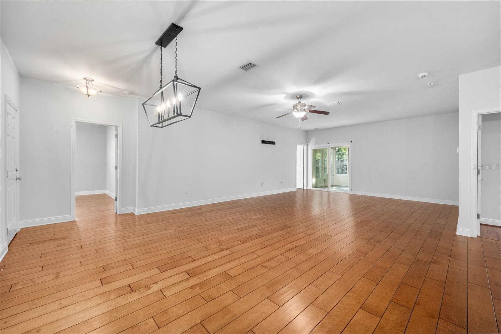 7725 Sw 87th Ter Property Photo 9