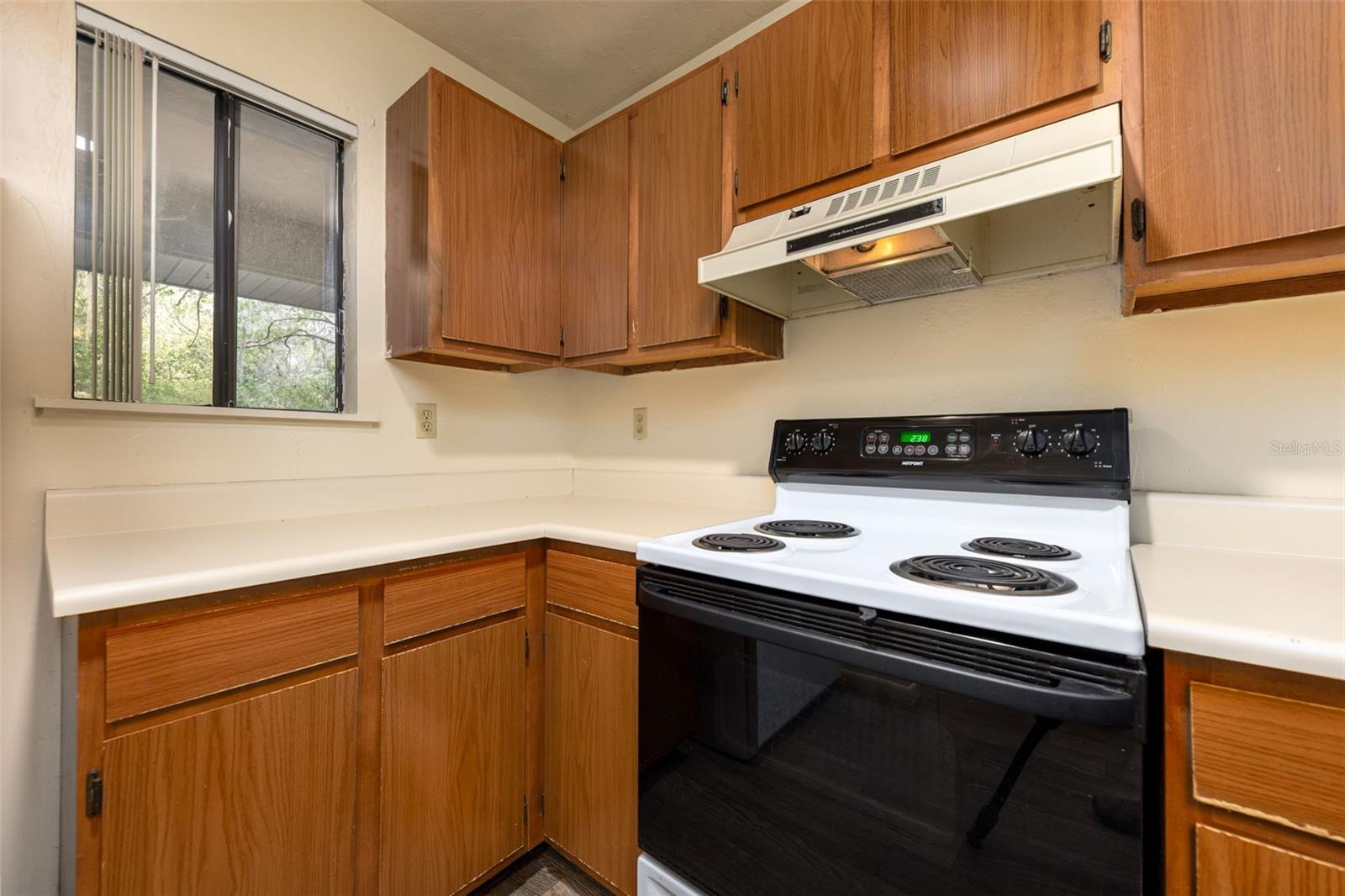83 Se 16th Ave #e303 Property Photo 5