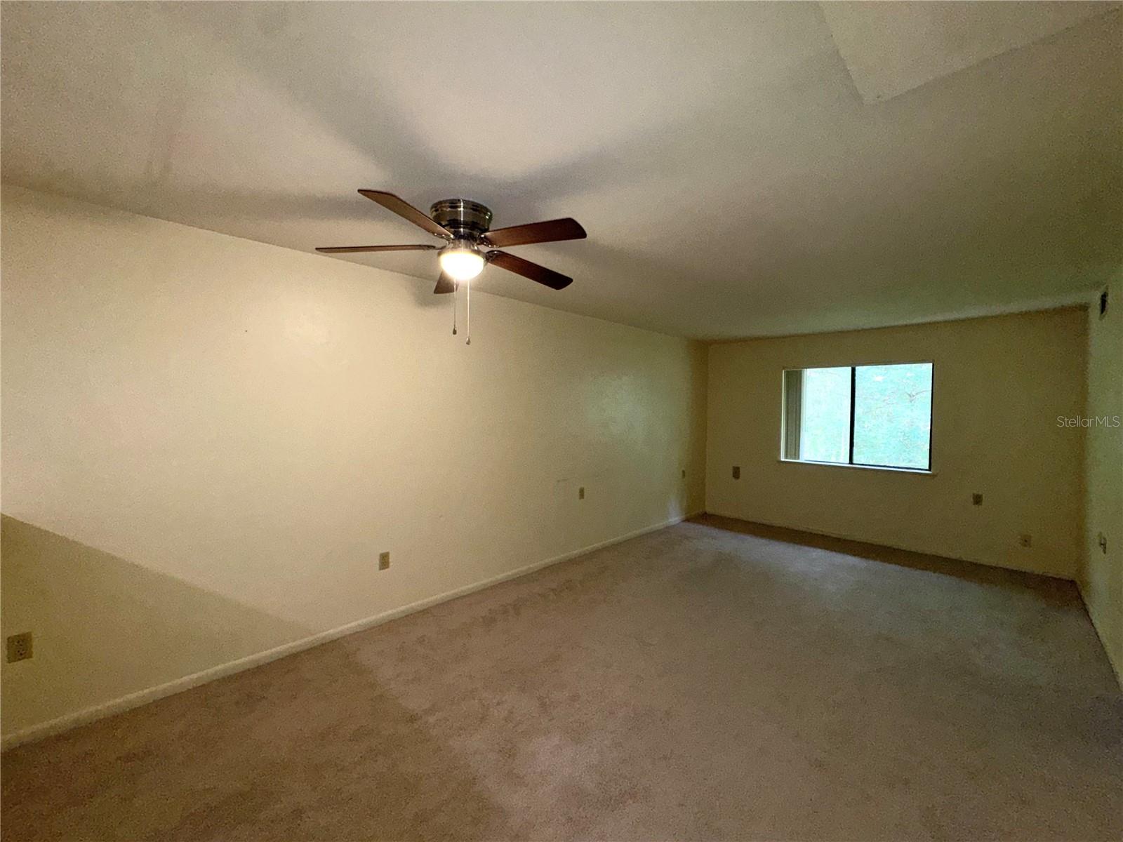 83 Se 16th Ave #e303 Property Photo 12