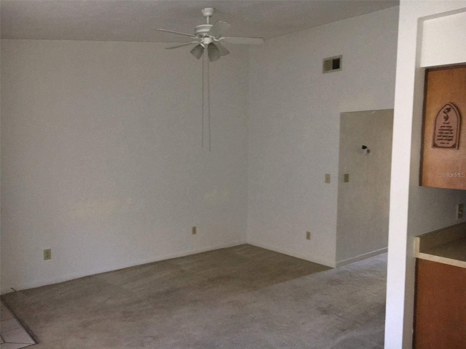6735 Sw 45th Ave Property Photo 3