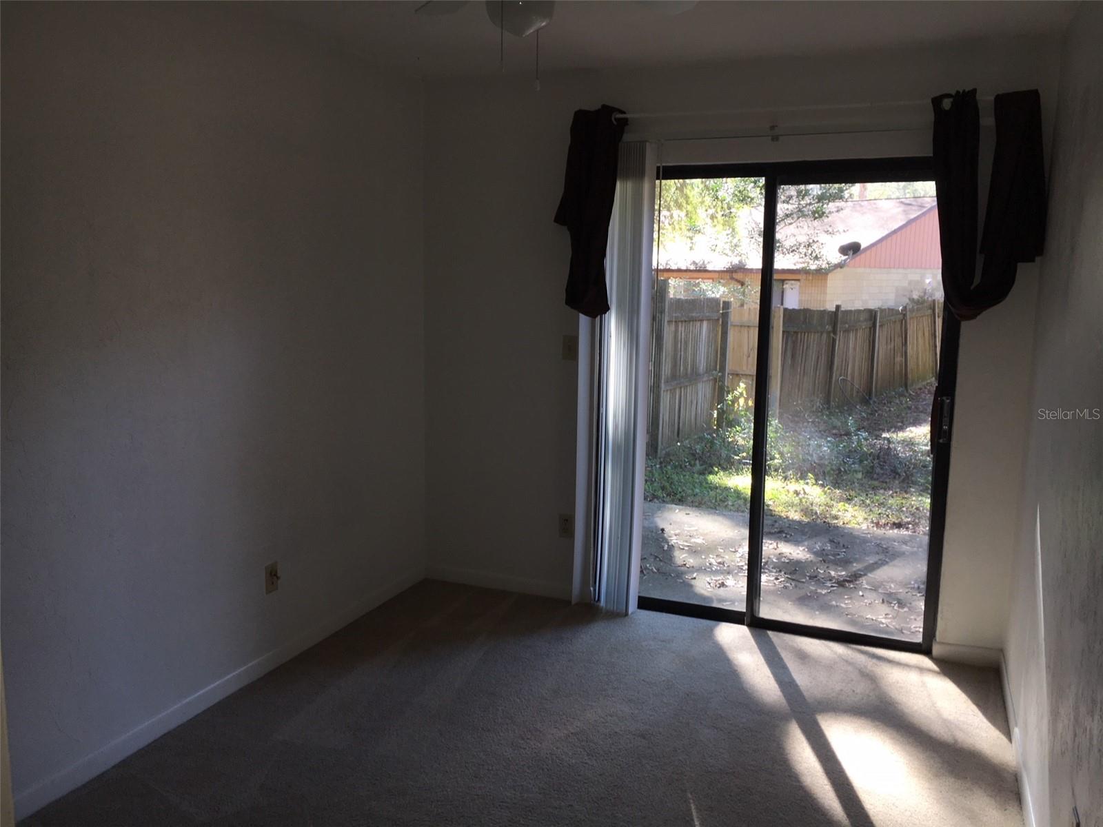 6735 Sw 45th Ave Property Photo 4