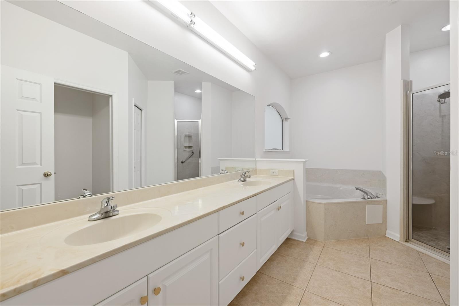 3033 Sw 98th Dr Property Photo 18