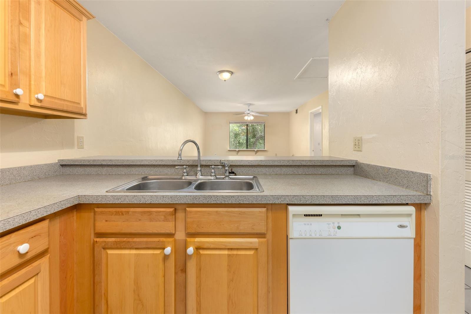 77 Se 16th Ave #b201 Property Photo 6