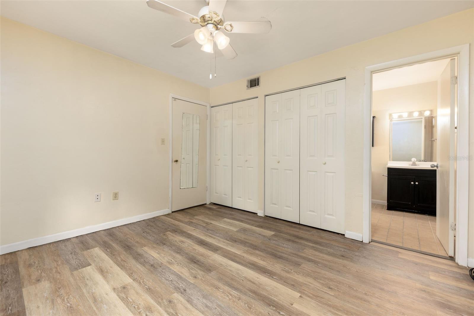 77 Se 16th Ave #b201 Property Photo 12