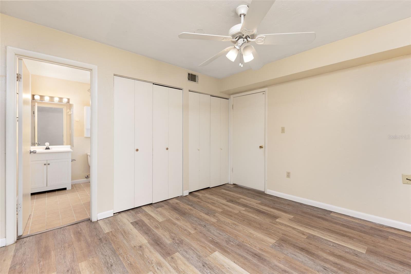 77 Se 16th Ave #b201 Property Photo 15