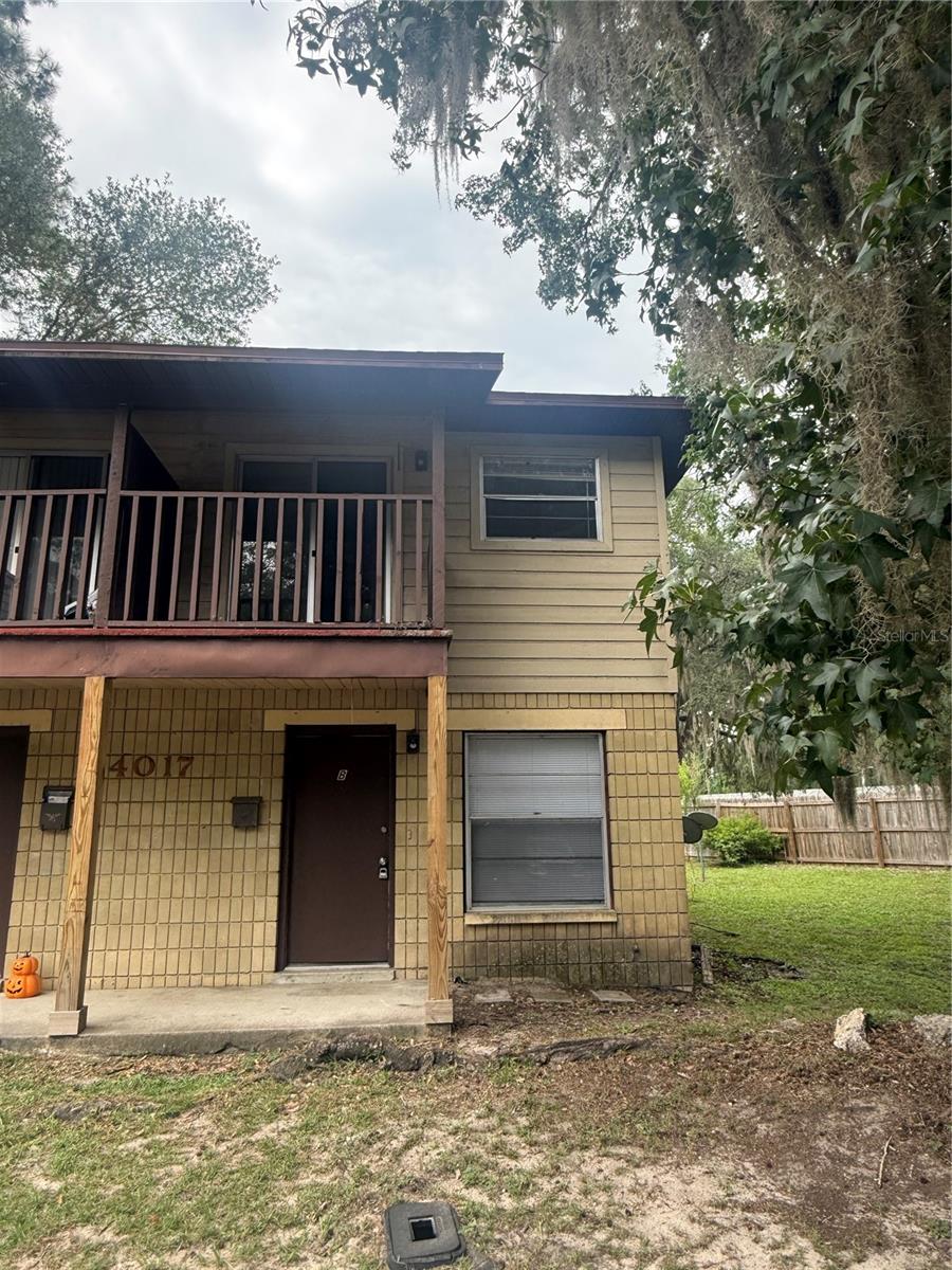 4017 SW 22ND RD #B Property Photo 1