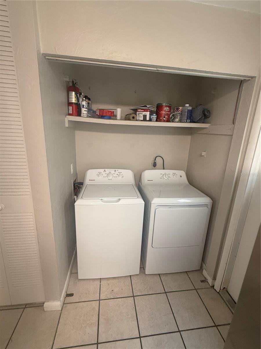 4017 Sw 22nd Rd #b Property Photo 23