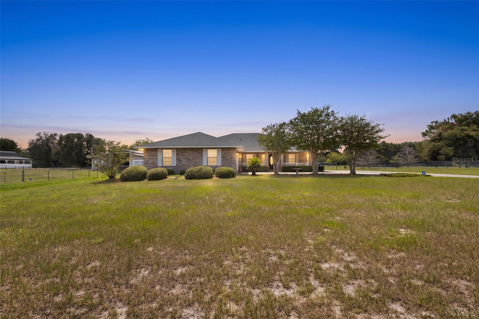 8140 Meadowlark Ct Property Photo 1