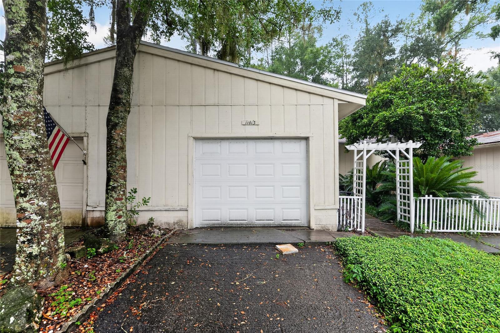 11413 Nw 67th Ter Property Photo 1