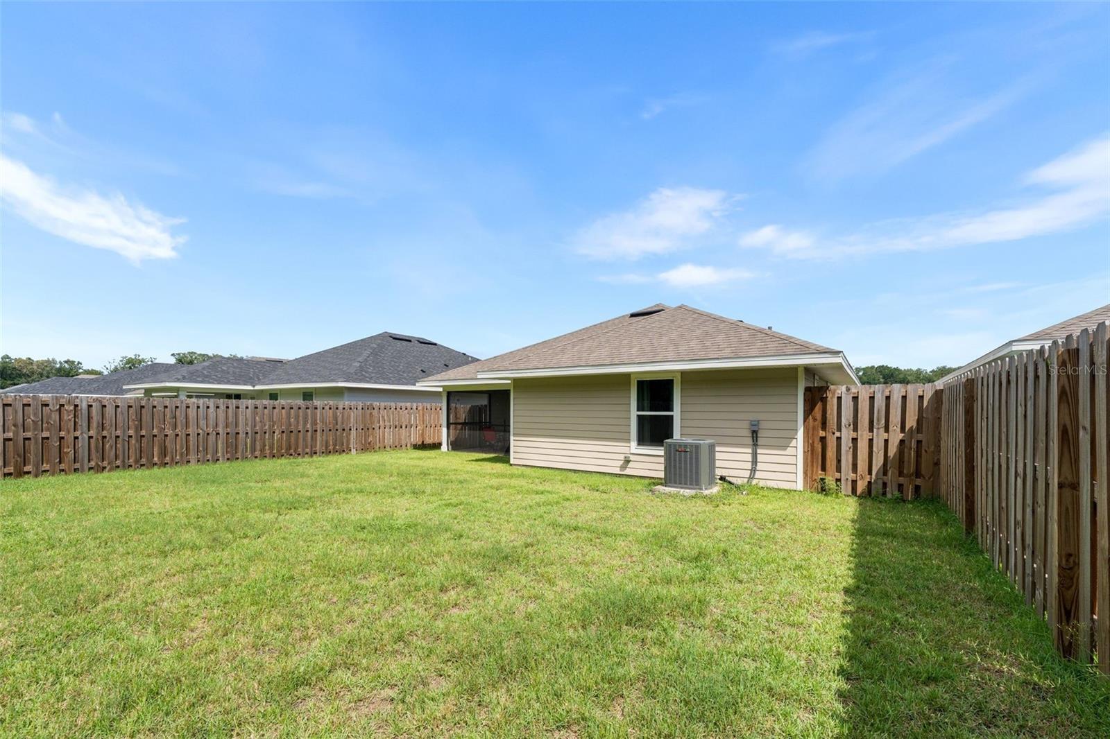 12692 Nw 162nd Dr Property Photo 27
