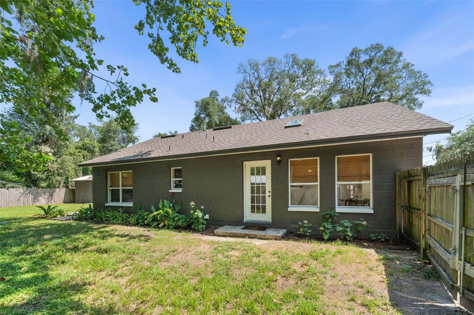 3177 Nw 9th Ter Property Photo 21
