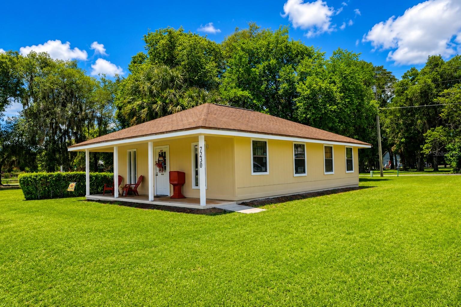 7230 Se Us Highway 301 Property Photo 2