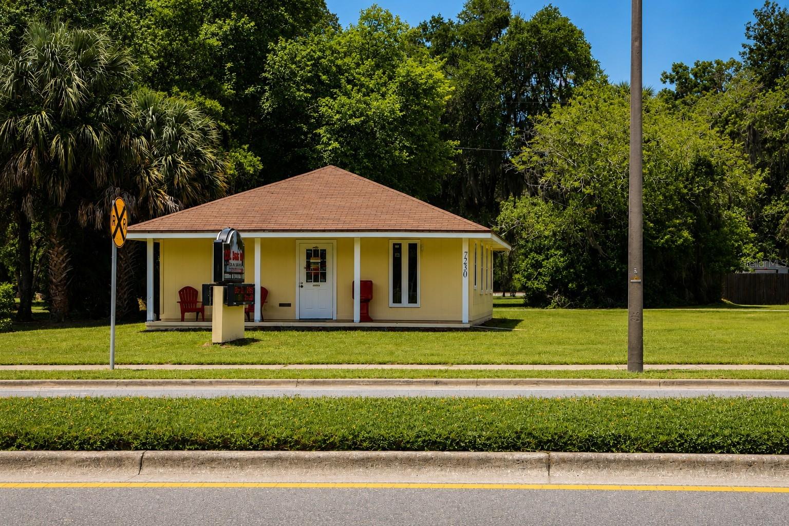 7230 Se Us Highway 301 Property Photo 3
