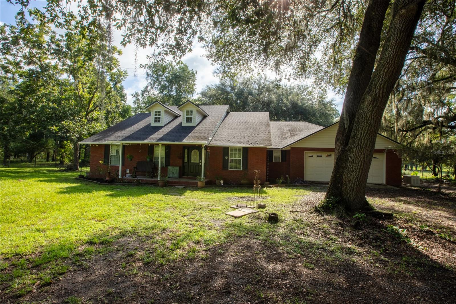 9284 Nw County Road 225 Property Photo 6