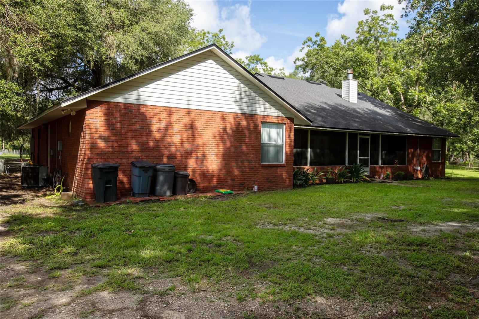 9284 Nw County Road 225 Property Photo 7