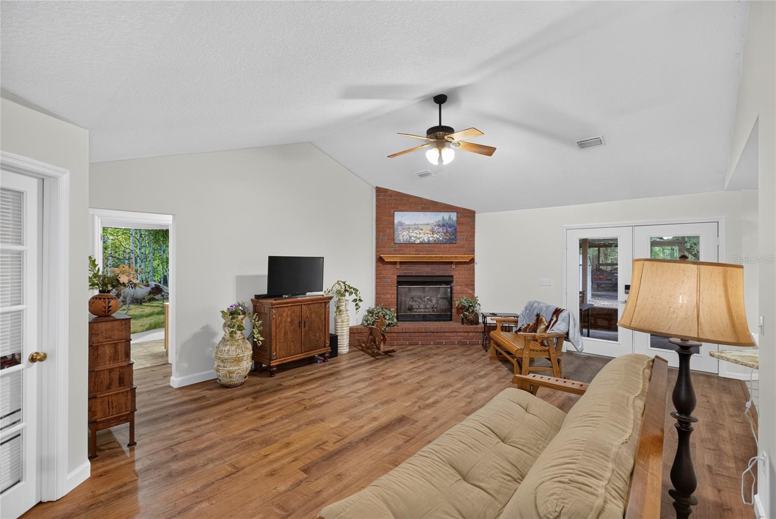 9284 Nw County Road 225 Property Photo 16