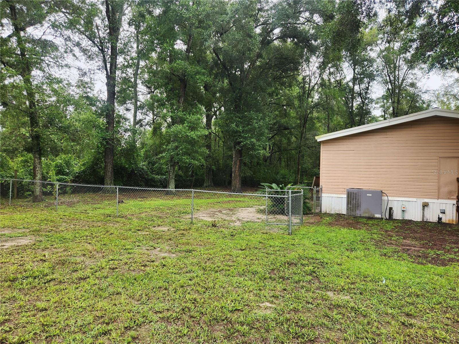 1182 Nw 27th Ter Property Photo 4