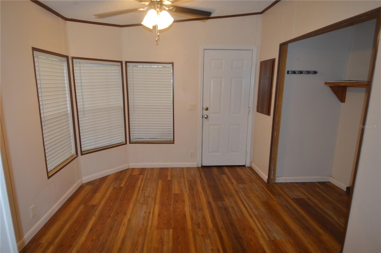 1182 Nw 27th Ter Property Photo 12