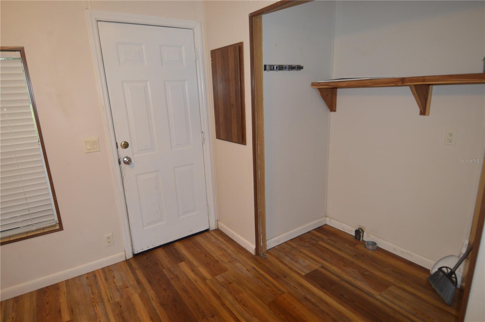 1182 Nw 27th Ter Property Photo 13