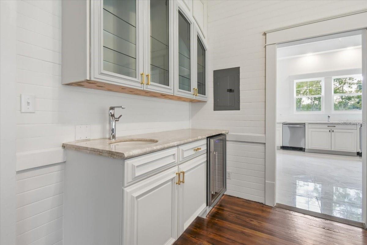 1103 N Jefferson St Property Photo 27