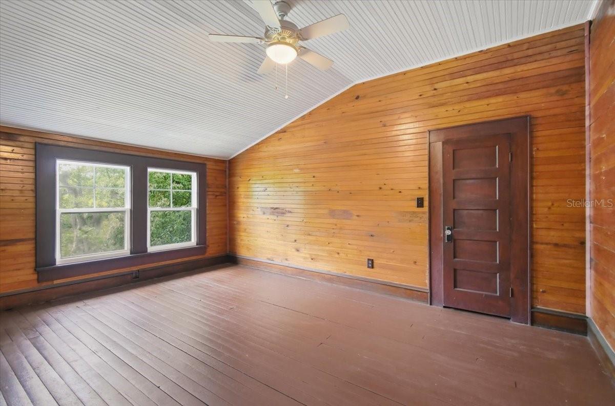 1103 N Jefferson St Property Photo 44