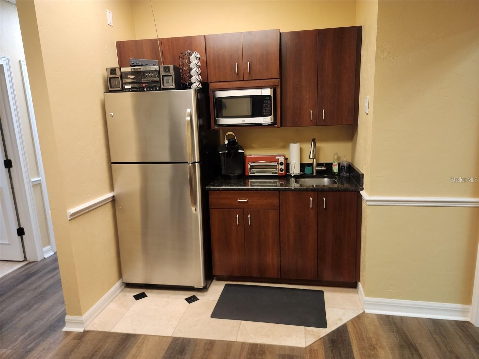 101 Nw 75th St #suite 1 Property Photo 9