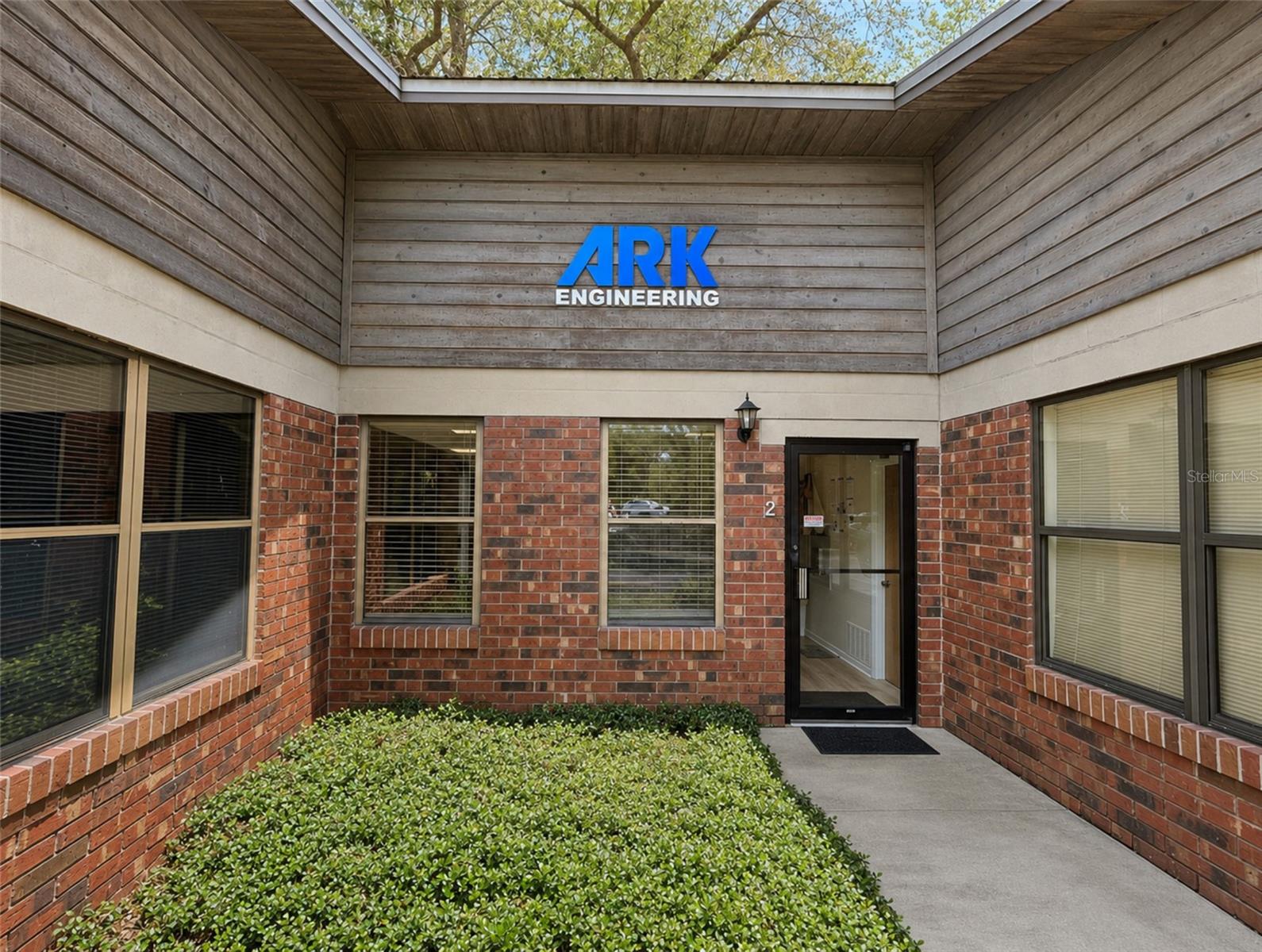 2731 Nw 41st St #b2 Property Photo 1