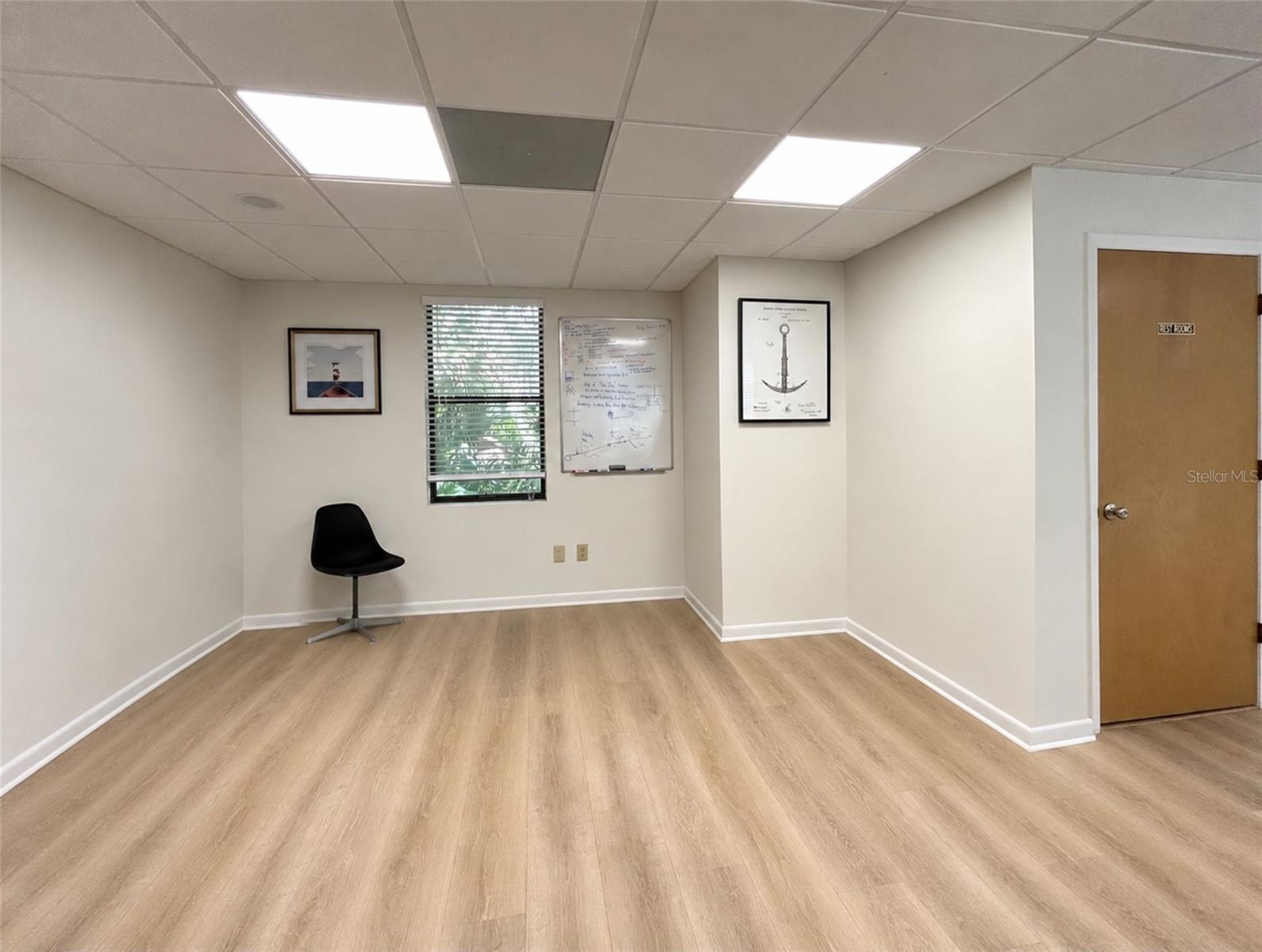 2731 Nw 41st St #b2 Property Photo 4