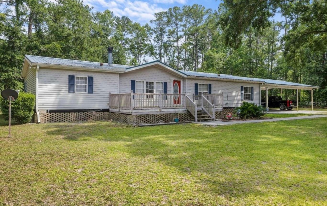 245 Nw Genell Loop Property Photo 1