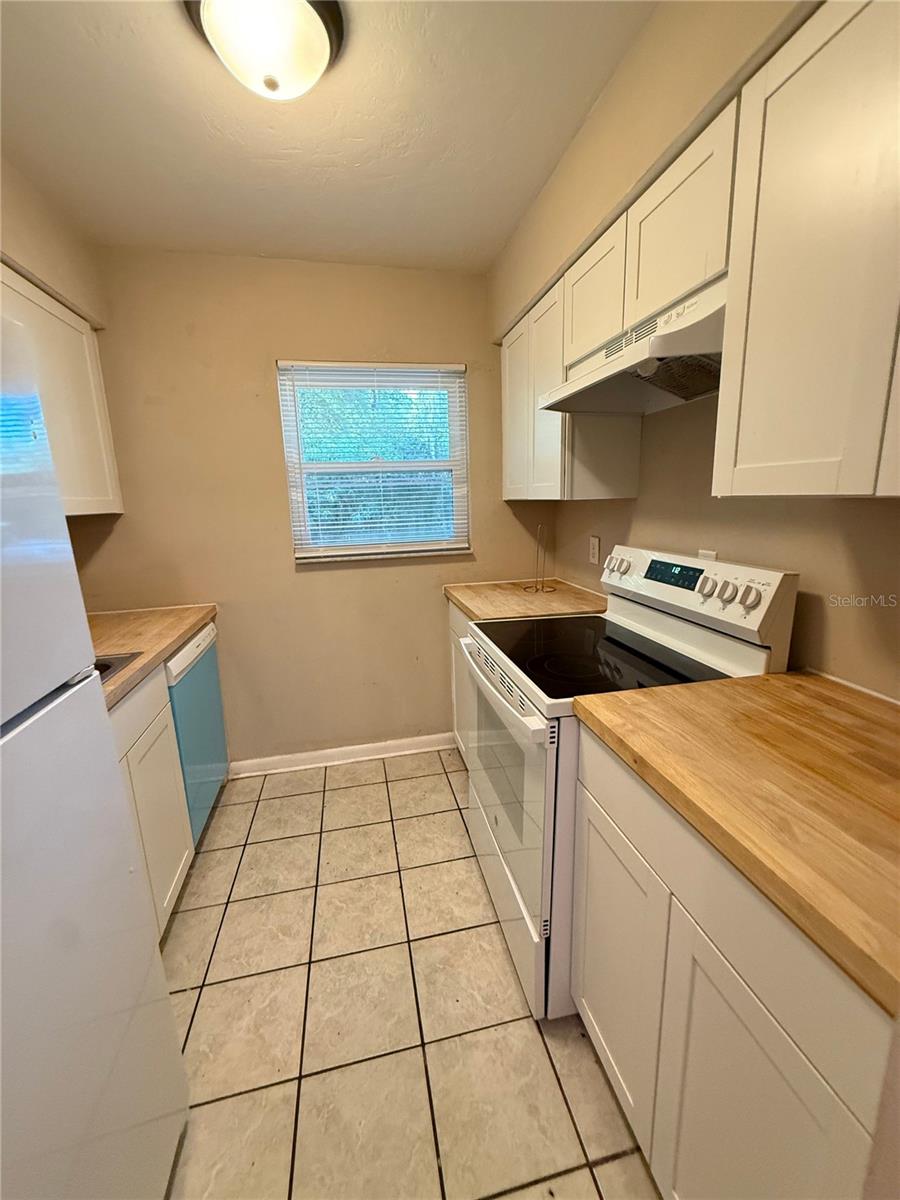 1721 Sw 68th Ter #1721 Property Photo 4