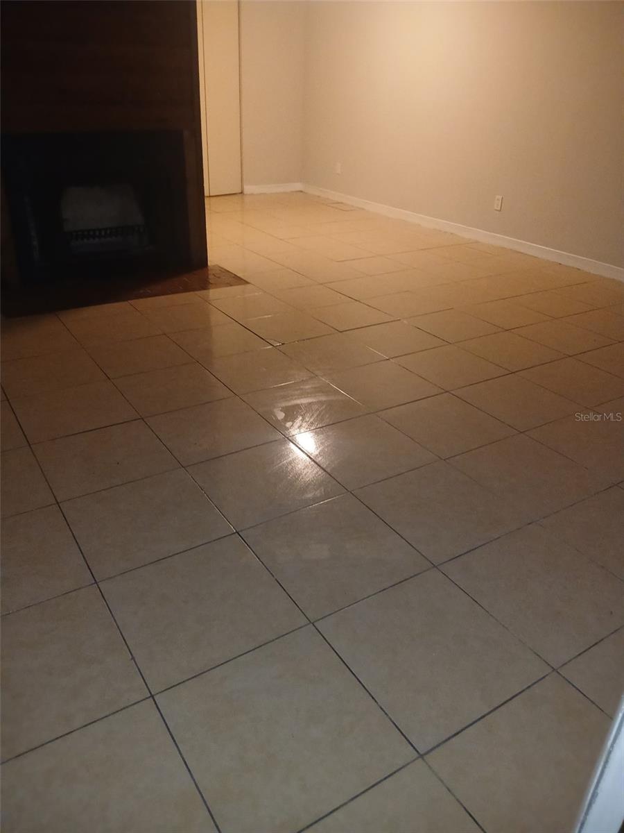 2525 Nw 62nd Pl #2525 Property Photo 6