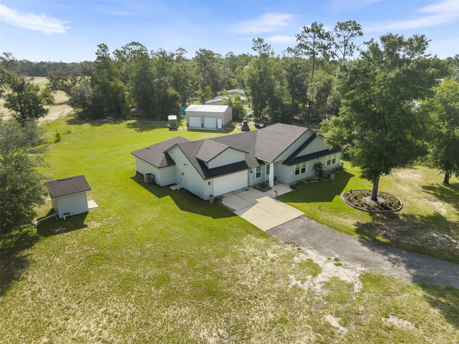 9571 Ne Highway 27 Alternate Property Photo 1