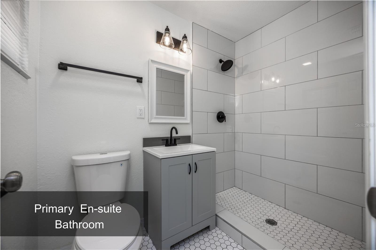 640 Nw 36th Ter Property Photo 13