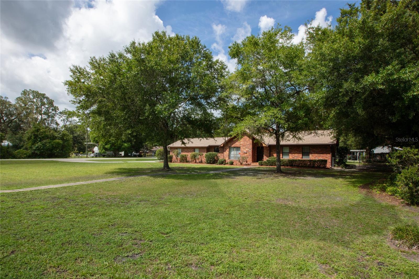 1619 Raiford Rd Property Photo 1