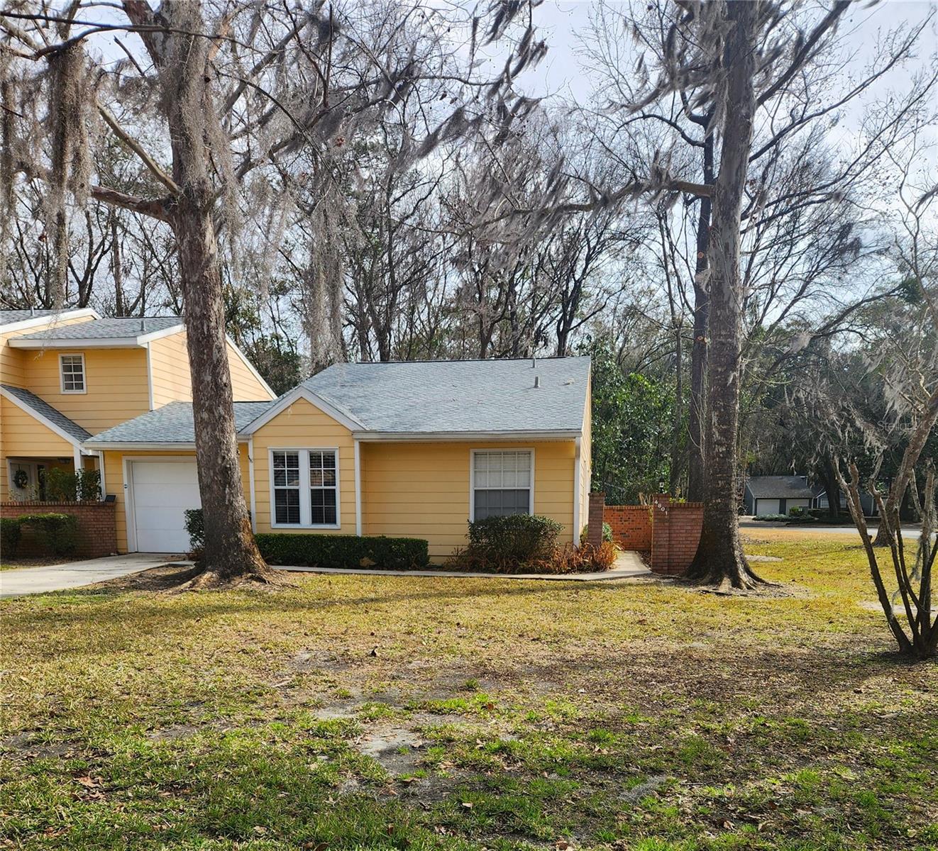 4801 NW 2ND PL #K Property Photo 1