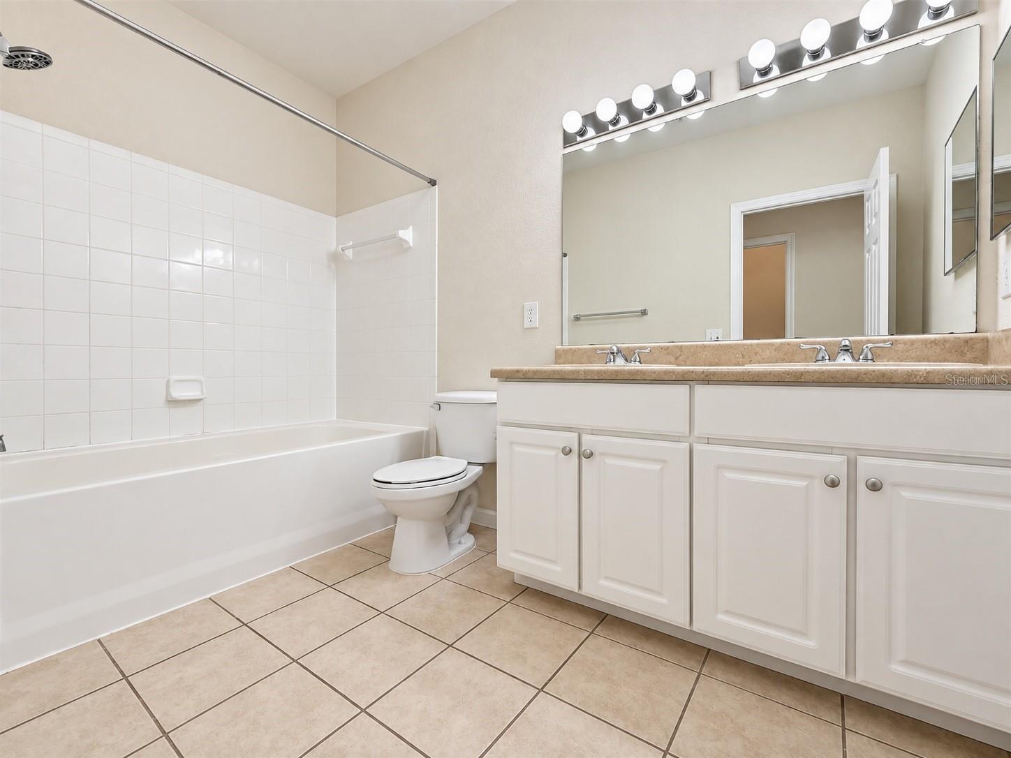 4445 Nw 49th St #102 Property Photo 13