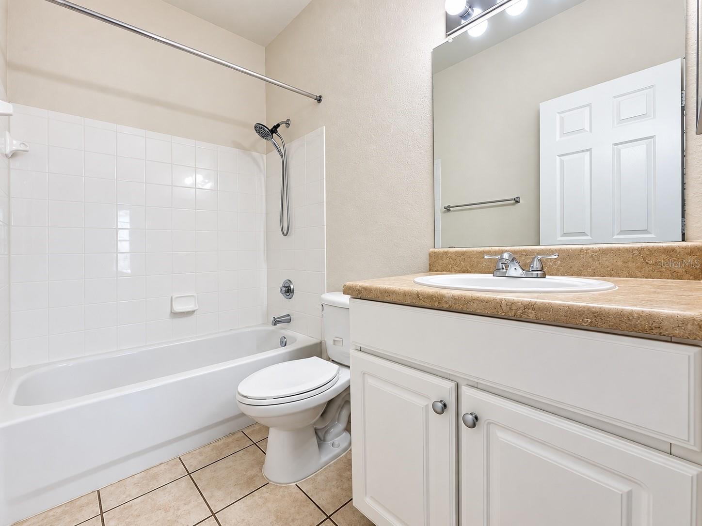 4445 Nw 49th St #102 Property Photo 16