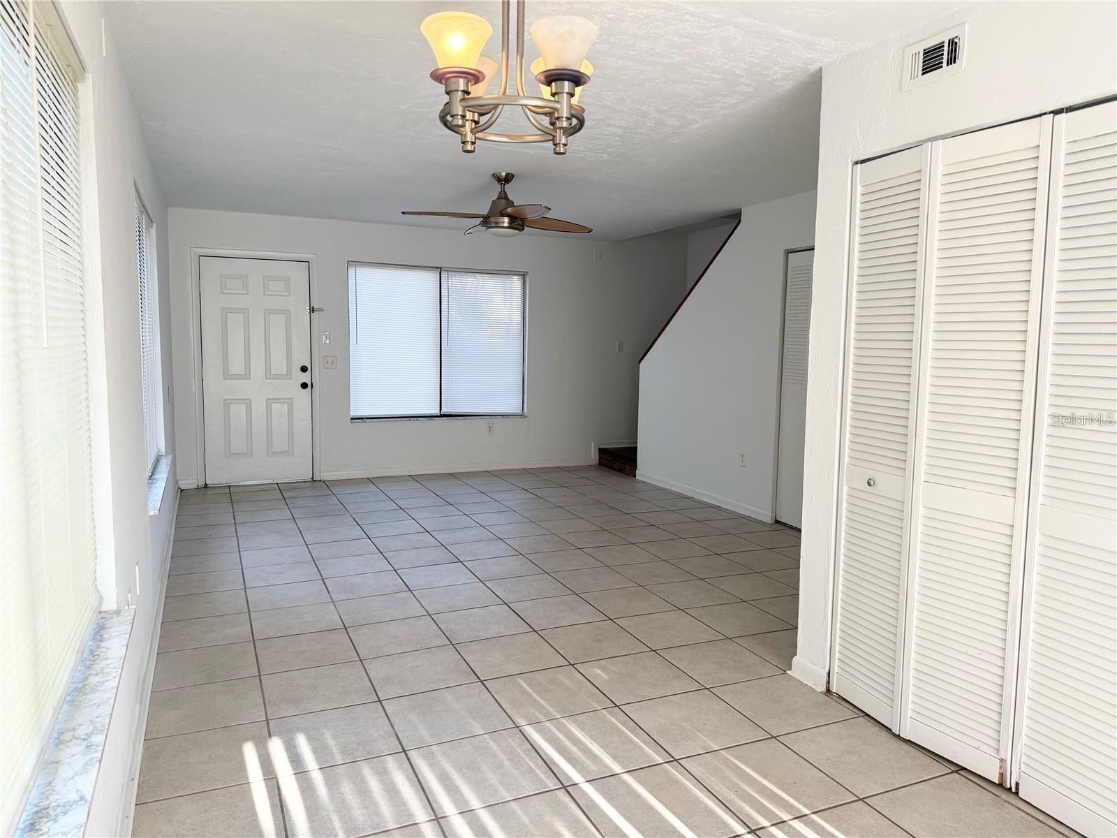 2300 Sw 43rd St #m4 Property Photo 4